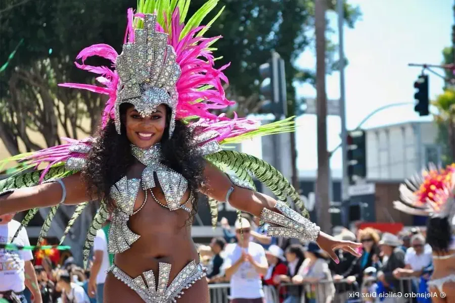 Bailarina de carnaval en la Mission